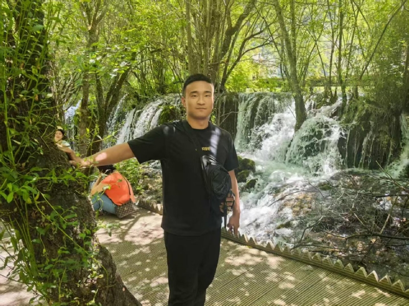 不管多累的第一张照片--宁德相亲服务中心