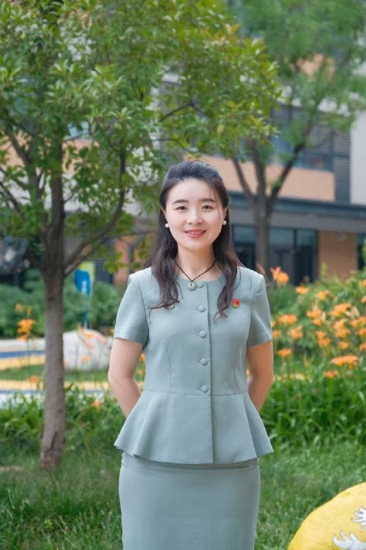 弯弯的第一张照片--宁德相亲服务中心