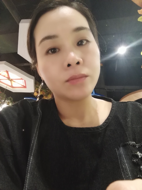 喜欢黑巧的第一张照片--宁德相亲服务中心